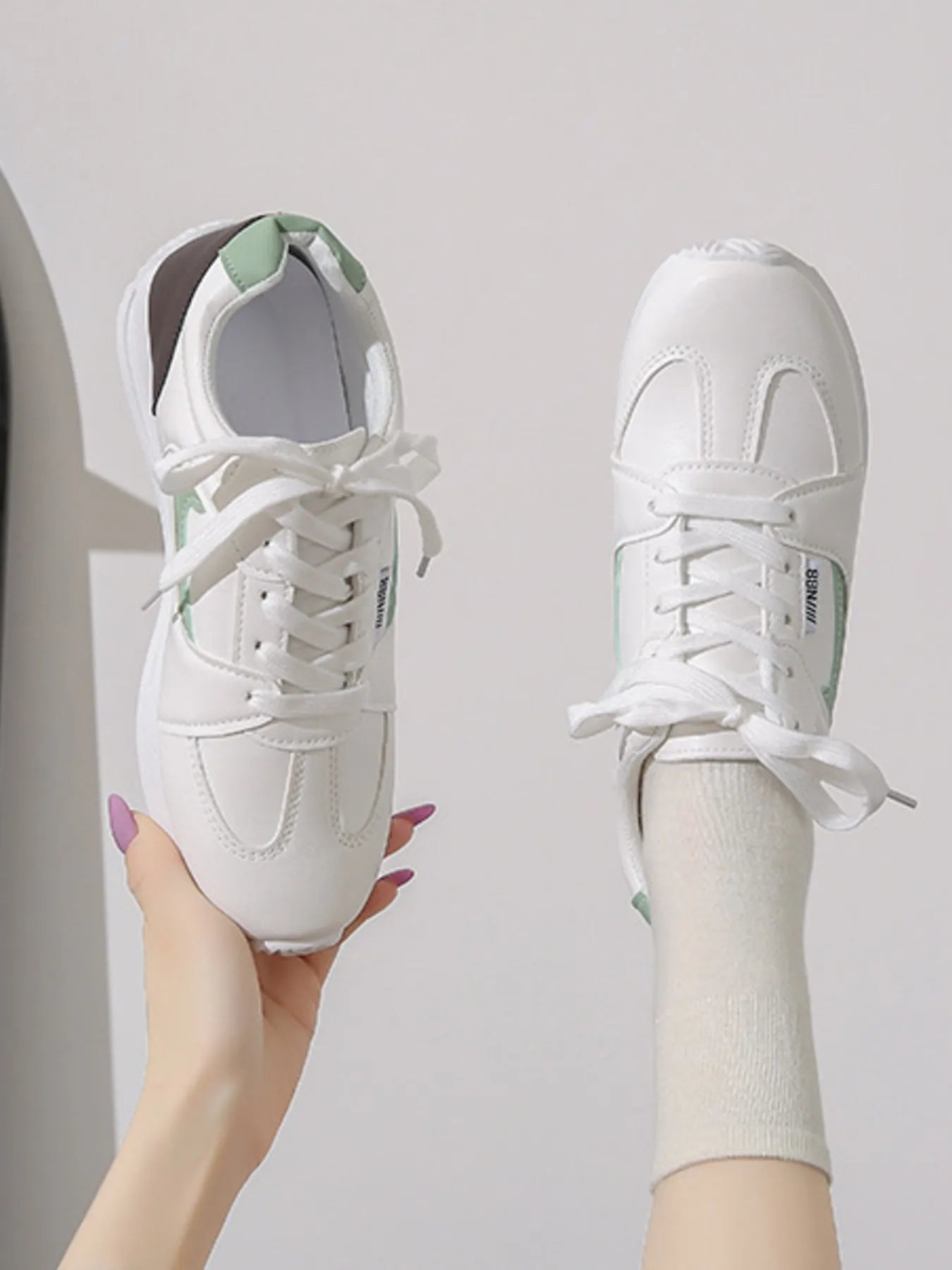 Round Toe Contrast Sneakers