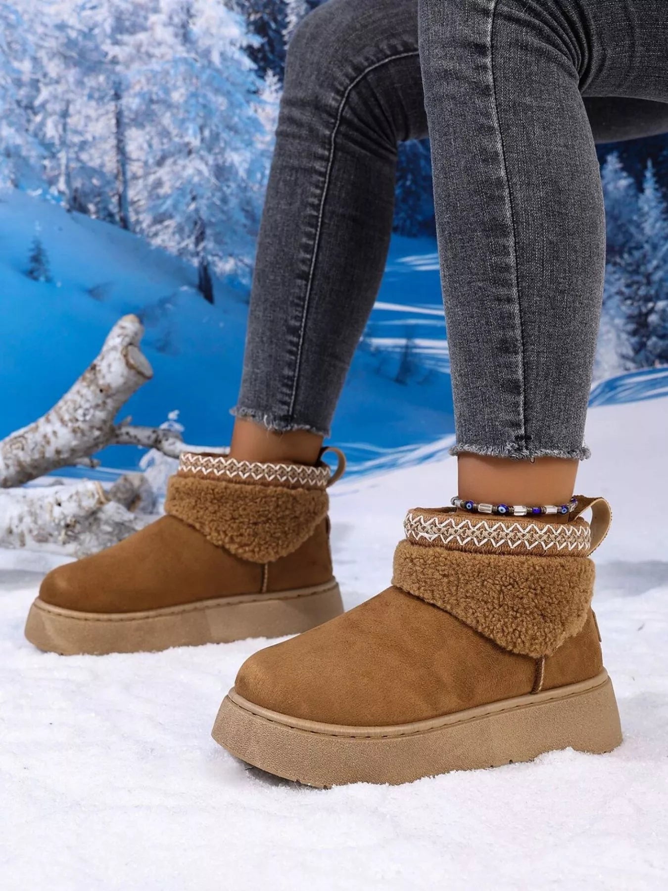 Round Toe Platform Boots