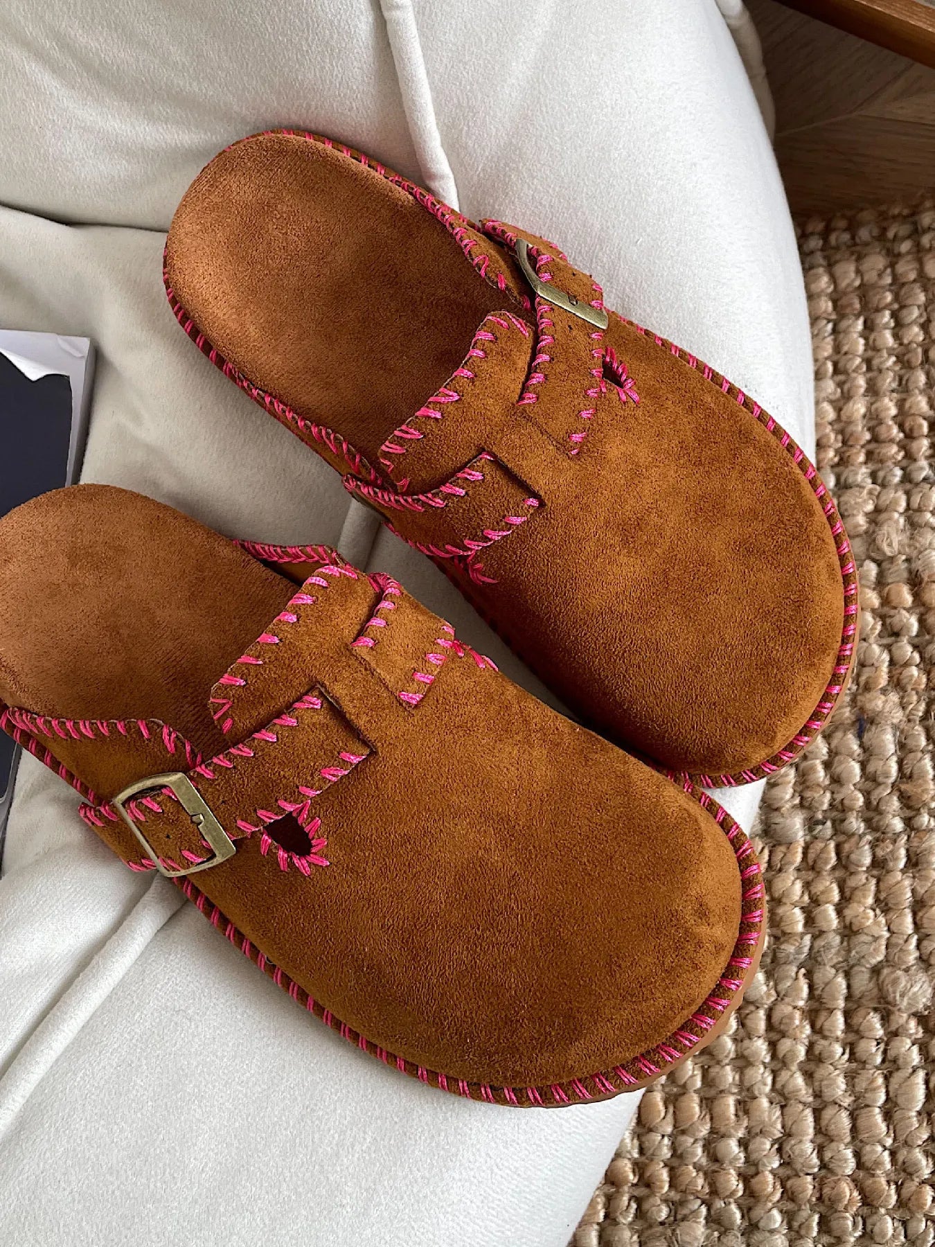 Round Toe Flats Slip-Ons
