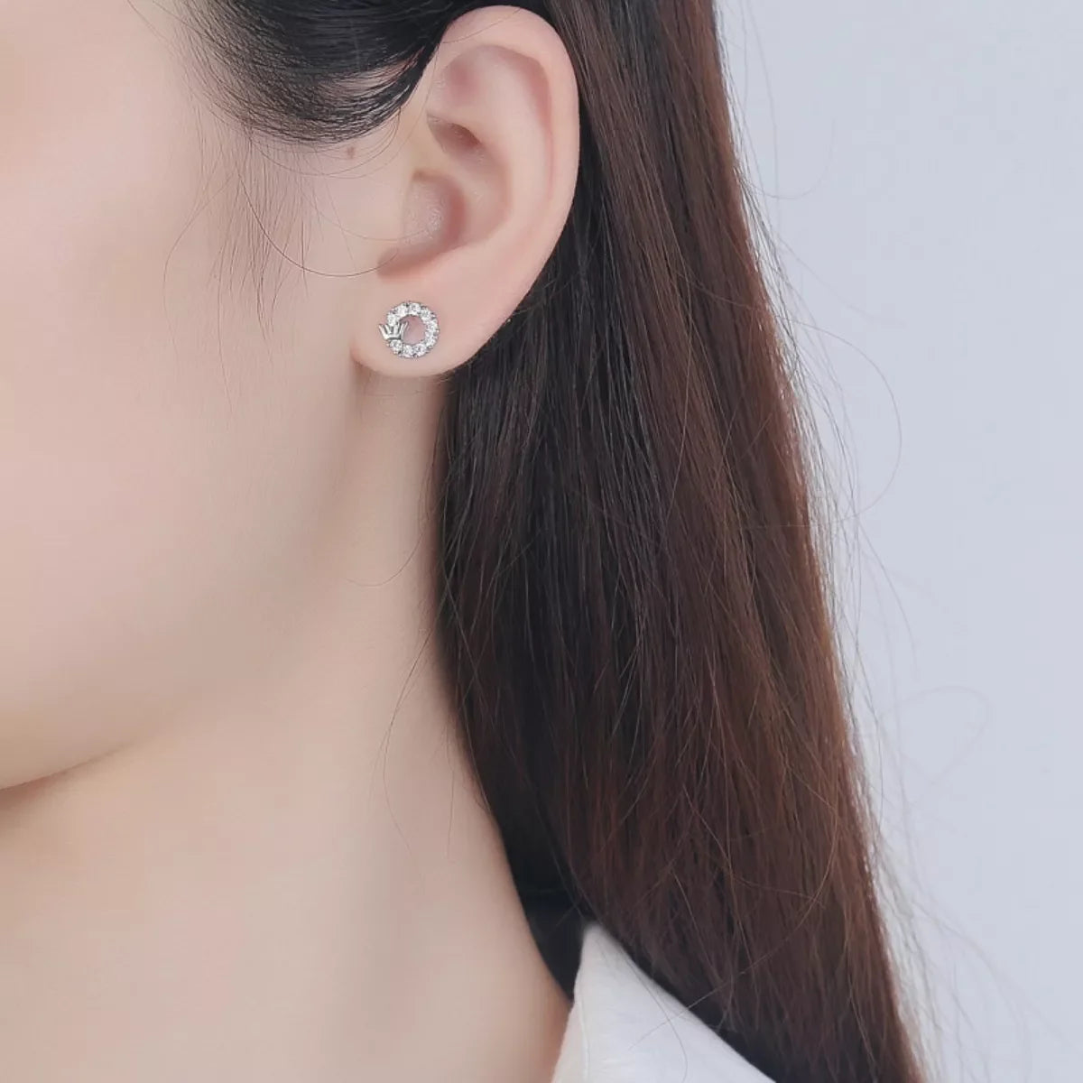 Crown Circle Stud Earrings
