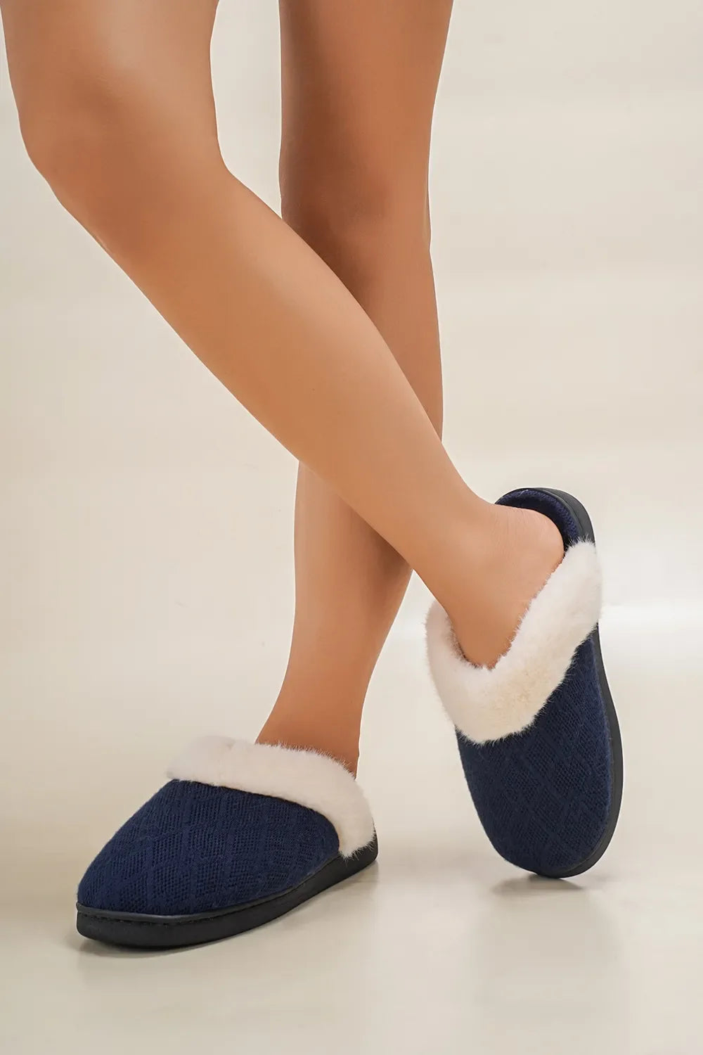 Thermal Faux Fur Round Toe Slippers