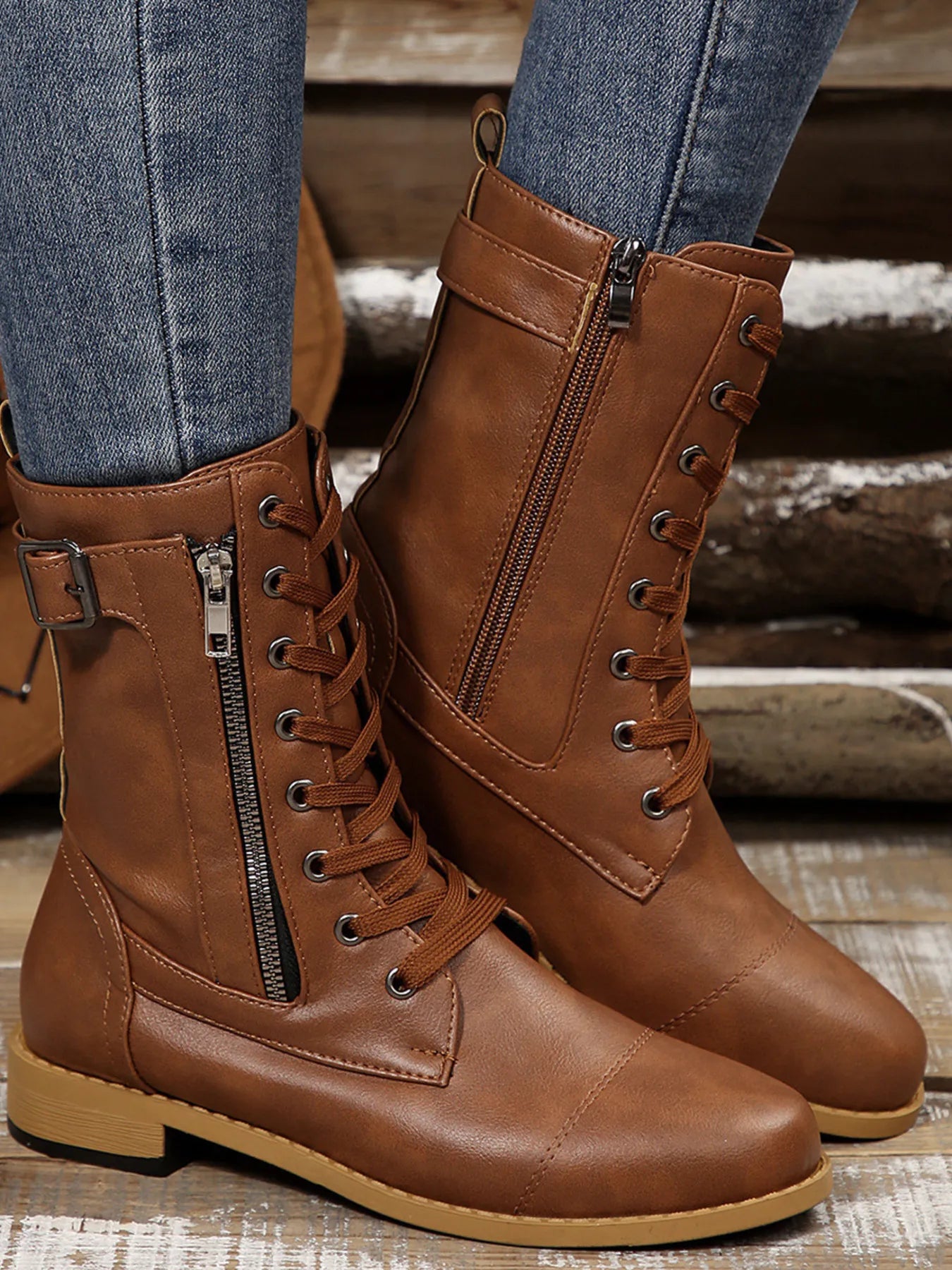 Lace Up Round Toe Boots