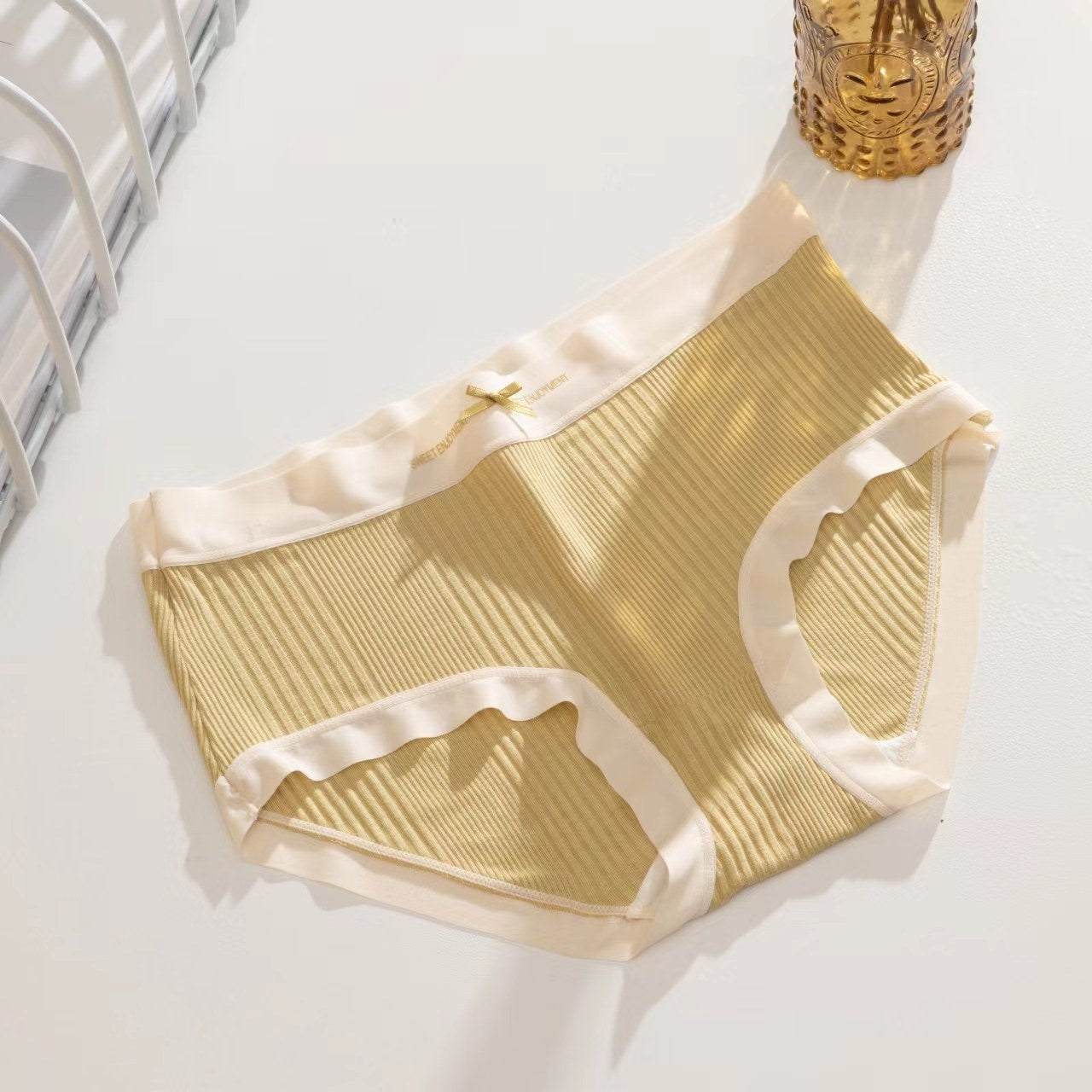 Nude Feel Mid-waist Underwear Seamless Breathable Thin Pure Cotton