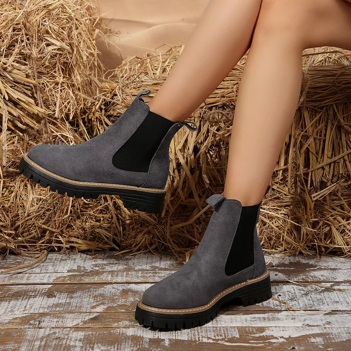 Round Toe Platform Boots