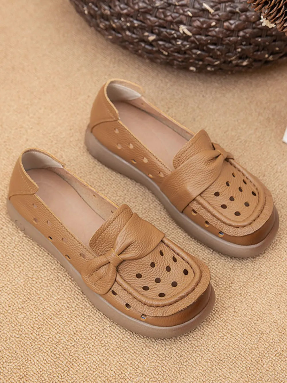 Bow Eyelet Round Toe Flat Loafers