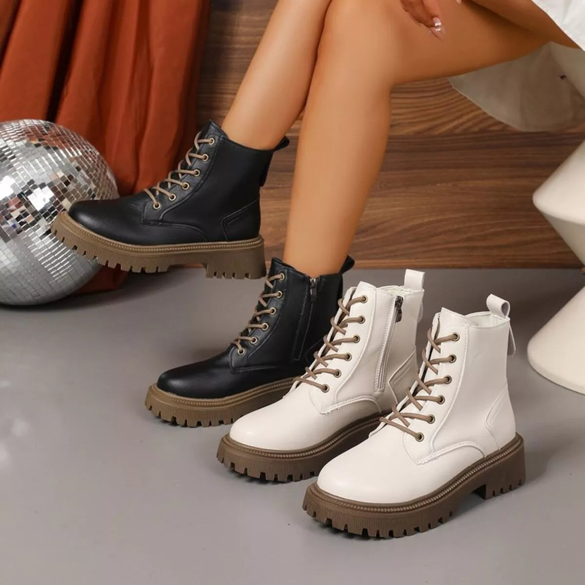 Lace Up Round Toe Boots