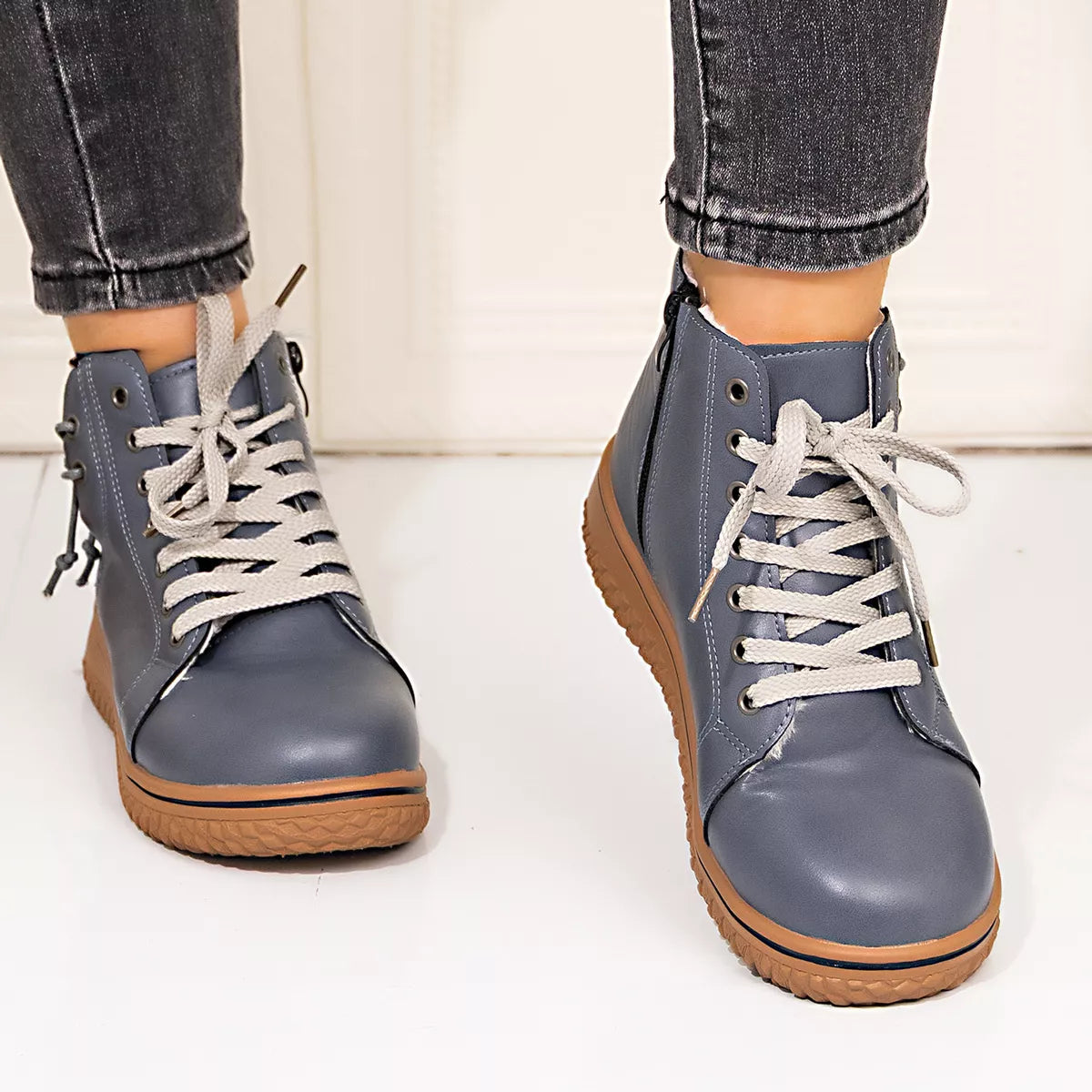 Round Toe Platform Boots