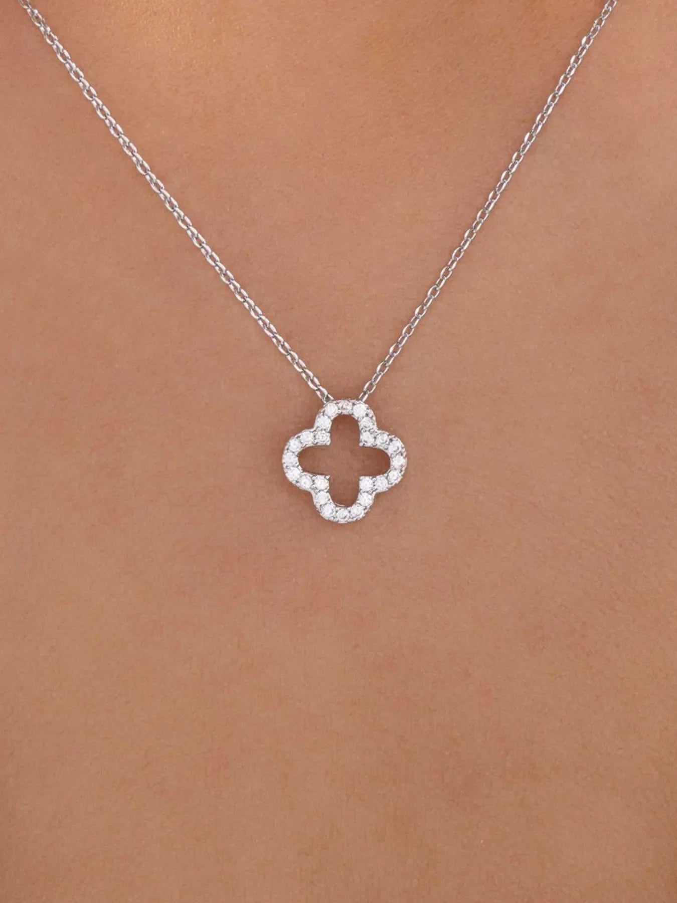 Inlaid Zircon Clover Pendant Necklace