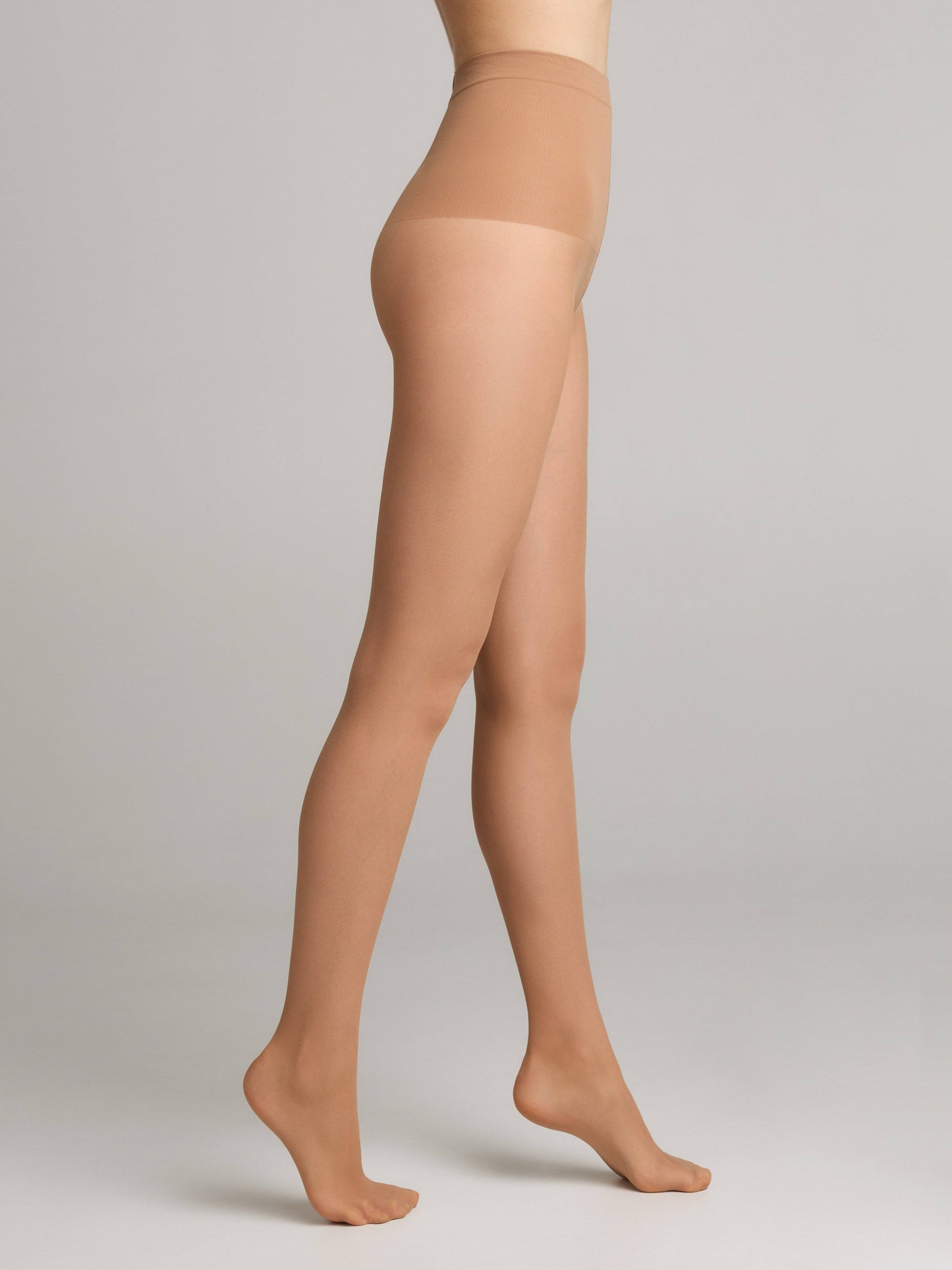 Conte Slimfit 20 Den - Modelling Women's Tights with a Wide Shaping Belt (8С-73СП)