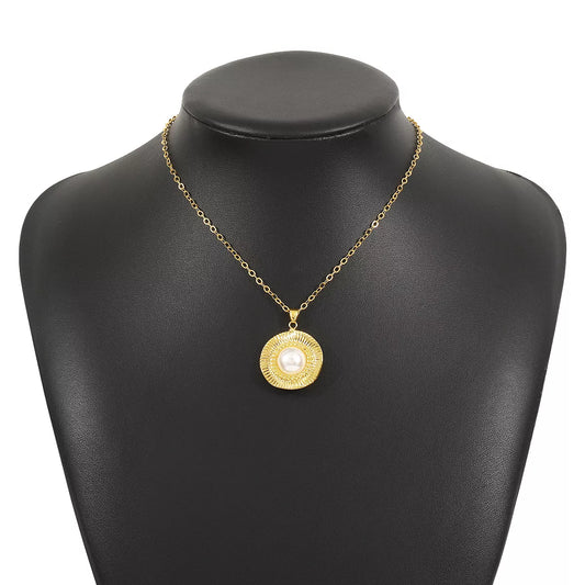 Alloy Pearl Pendant Necklace