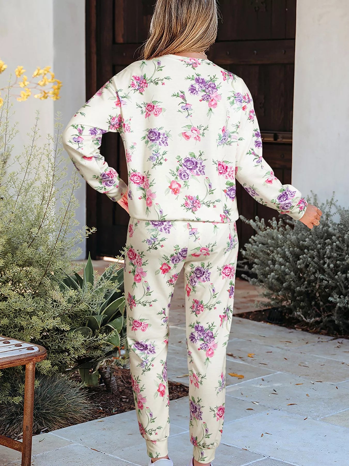 Floral Print Round Neck Top and Drawstring Pants Lounge Set