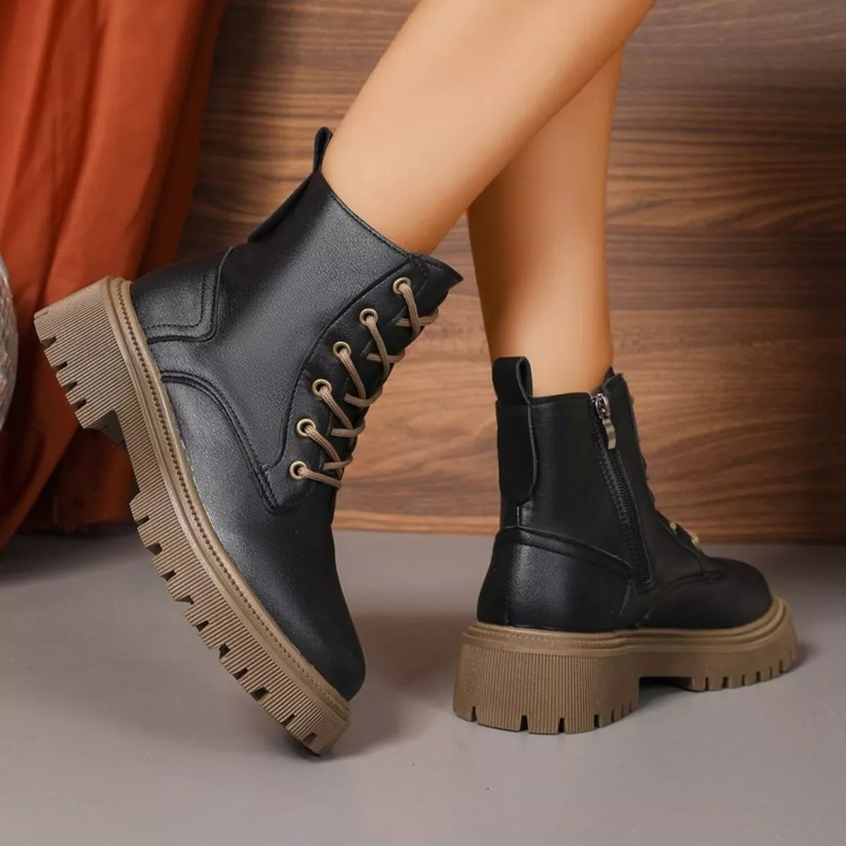 Lace Up Round Toe Boots