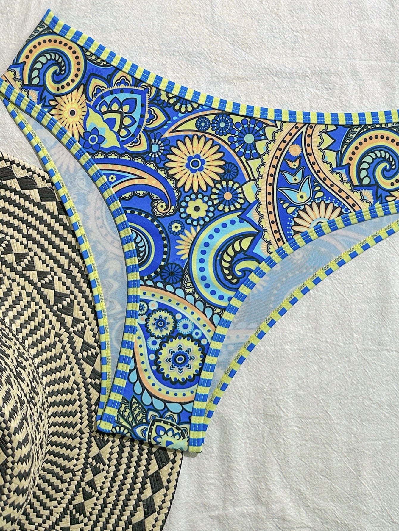 Women's Paisley Print Bandeau Bikini Set, Strapless Top With Removable Strap & High Cut Bottom