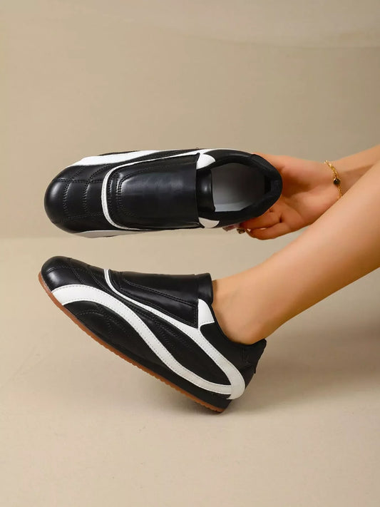 Contrast Round Toe Sneakers