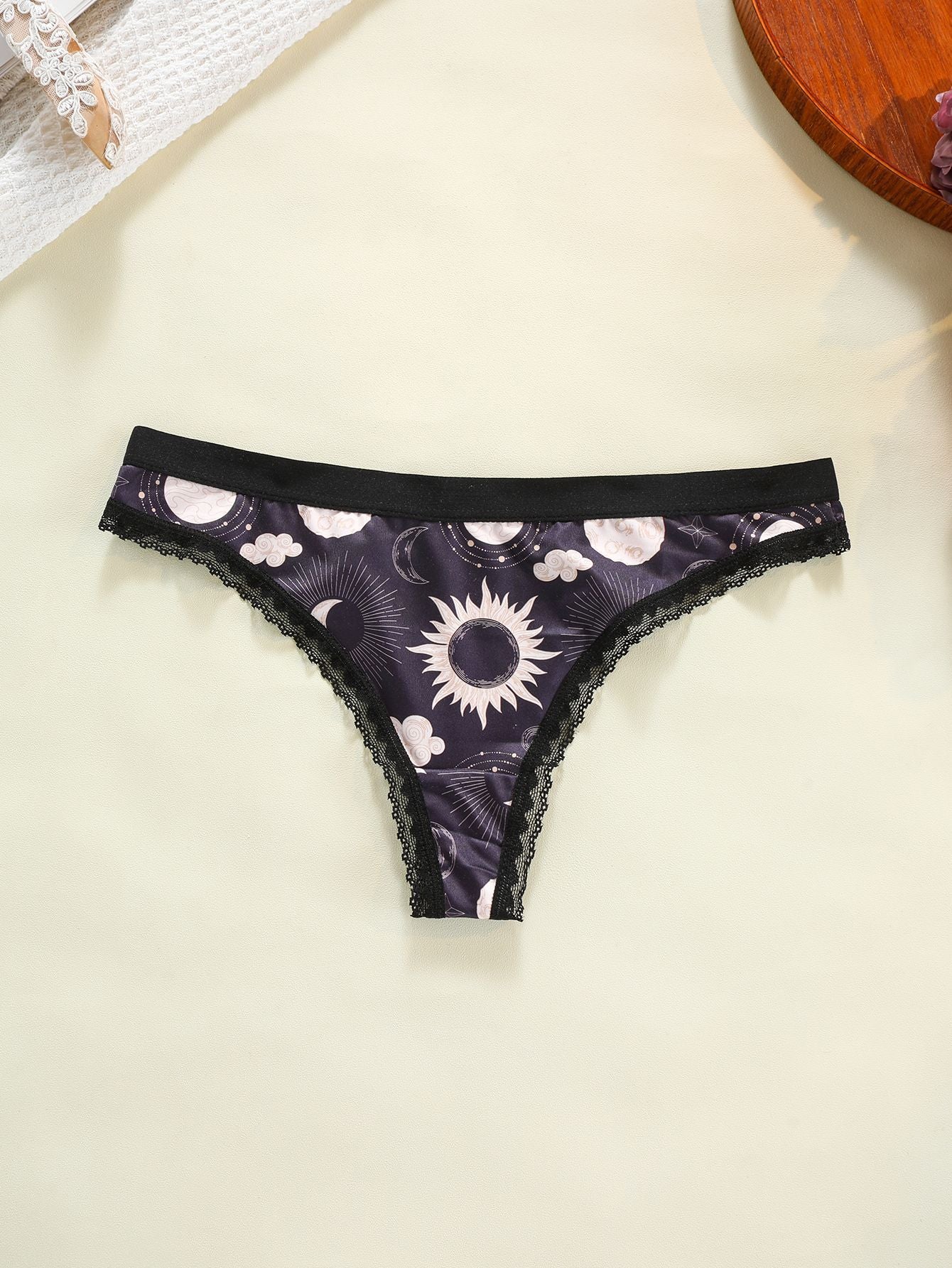 Plus-size Lace-trimmed Low-rise Seamless Floral-print Womens Panties